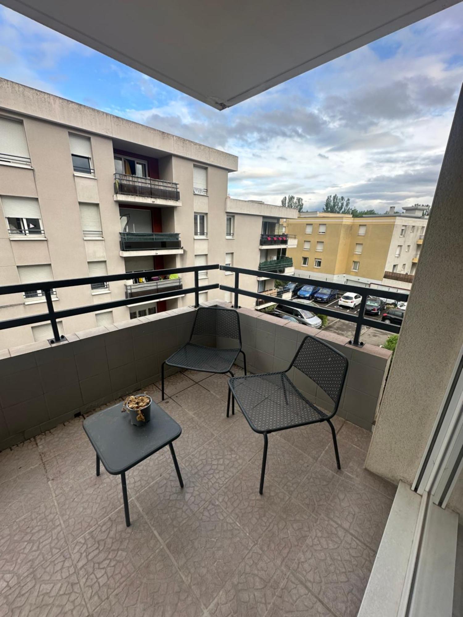 Tres Beau Trois Pieces Avec Vue Degagee Apartment Strasbourg Bagian luar foto
