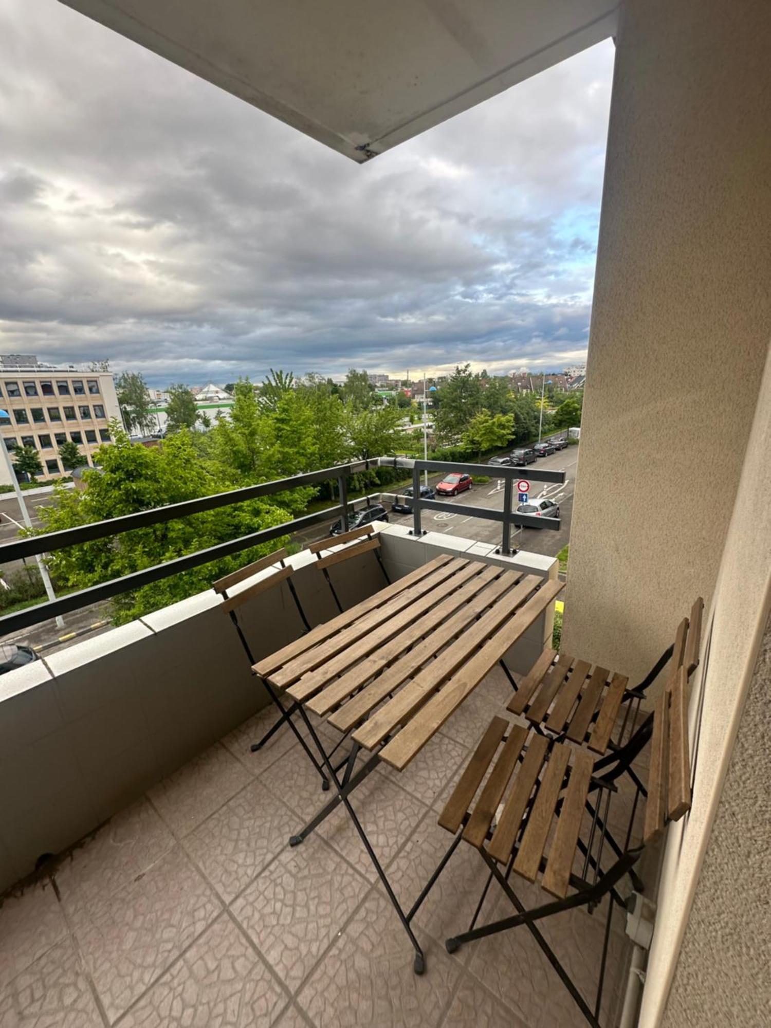 Tres Beau Trois Pieces Avec Vue Degagee Apartment Strasbourg Ruang foto